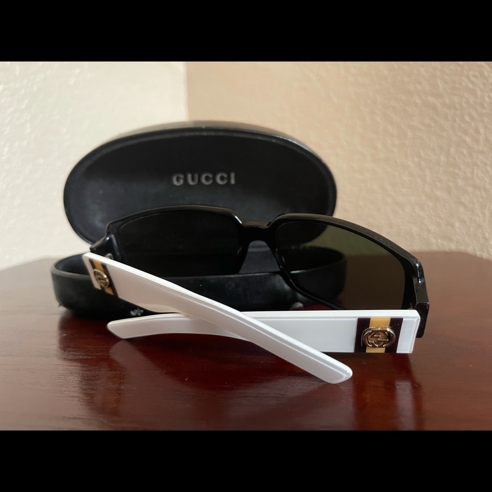 *Rare* Women’s Gucci Sunglasses
